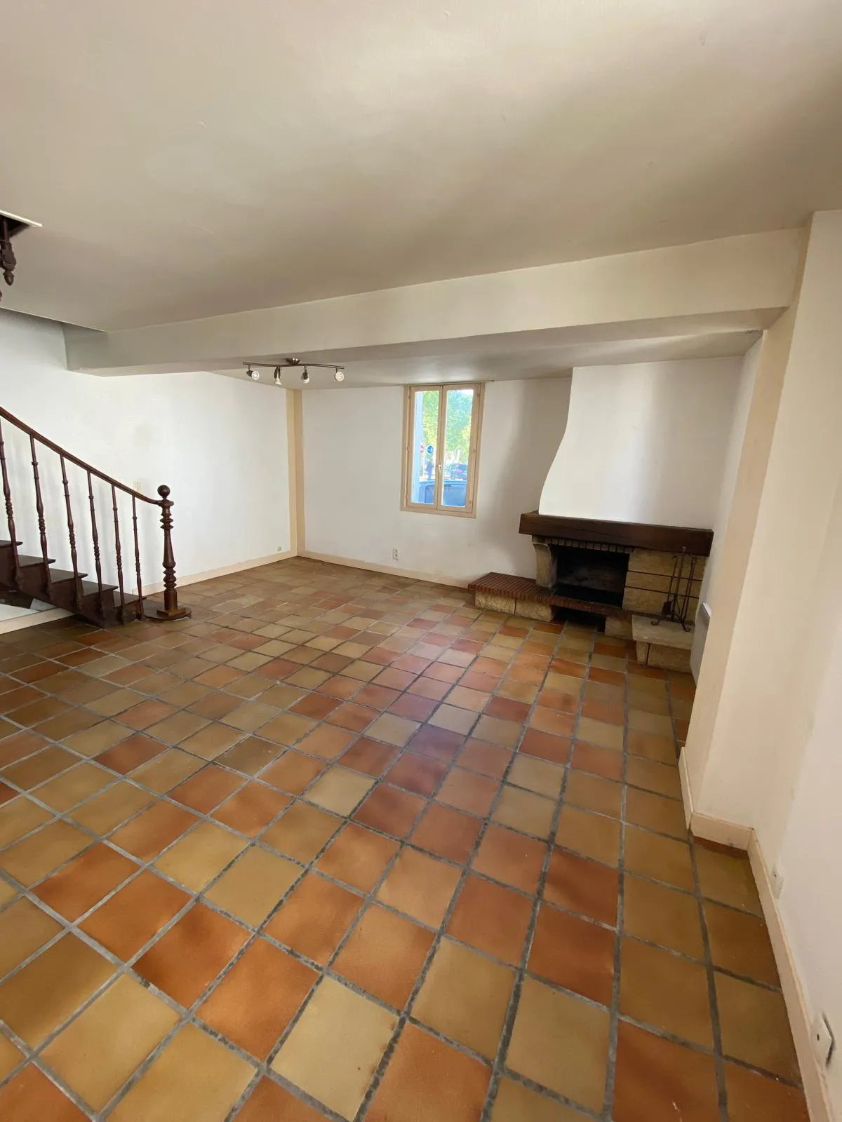 Maison en galets à vendre à Morlaàs - 92 m² 