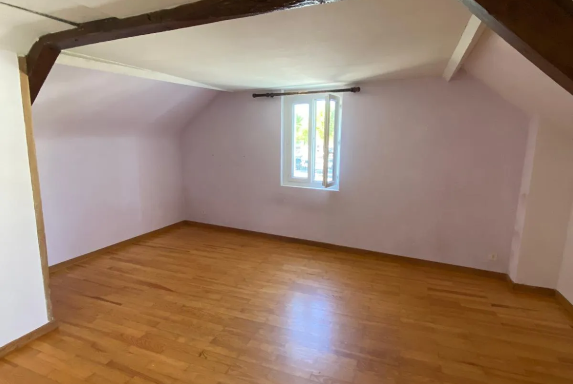 Maison en galets à vendre à Morlaàs - 92 m² 