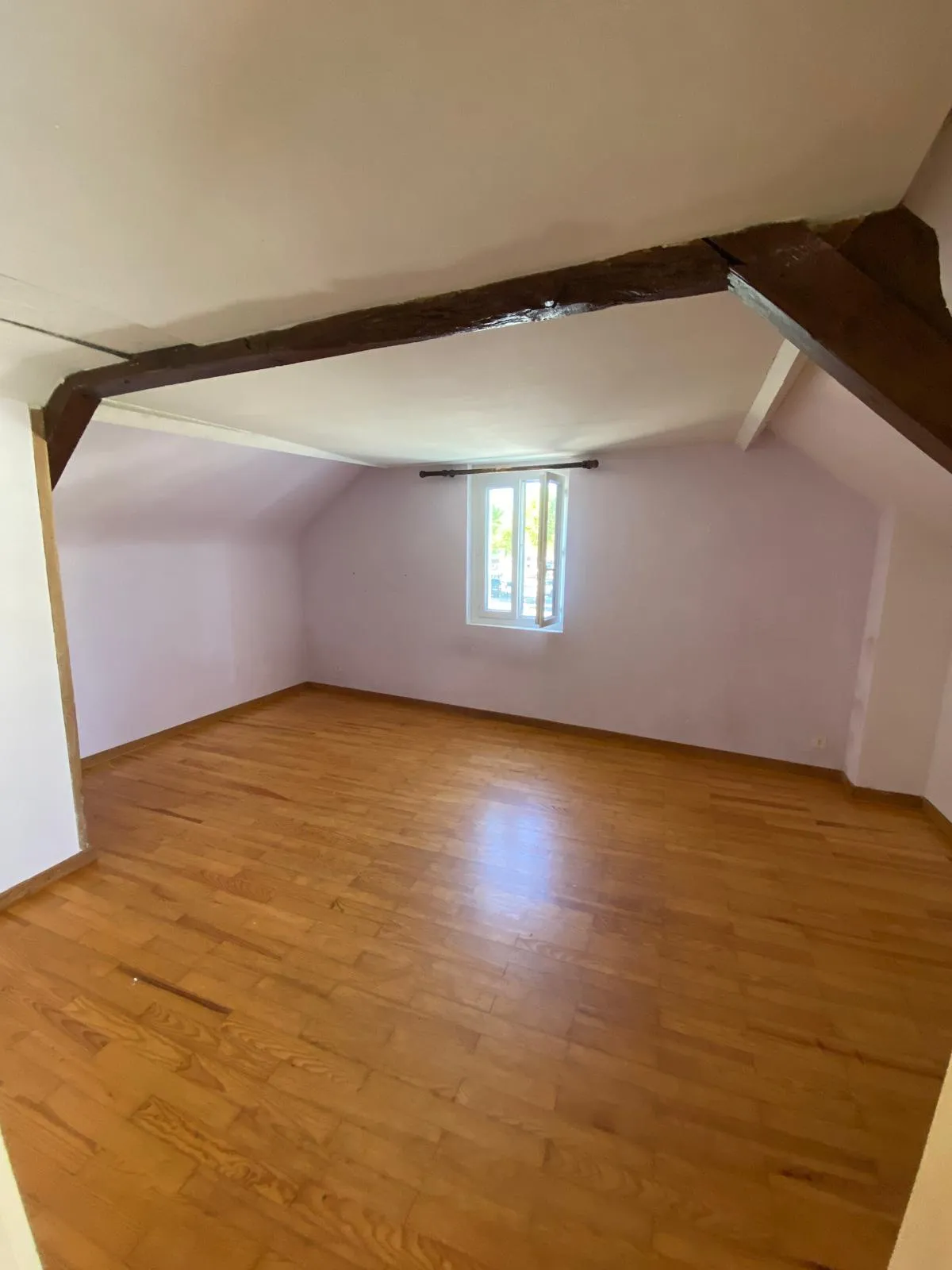 Maison en galets à vendre à Morlaàs - 92 m² 