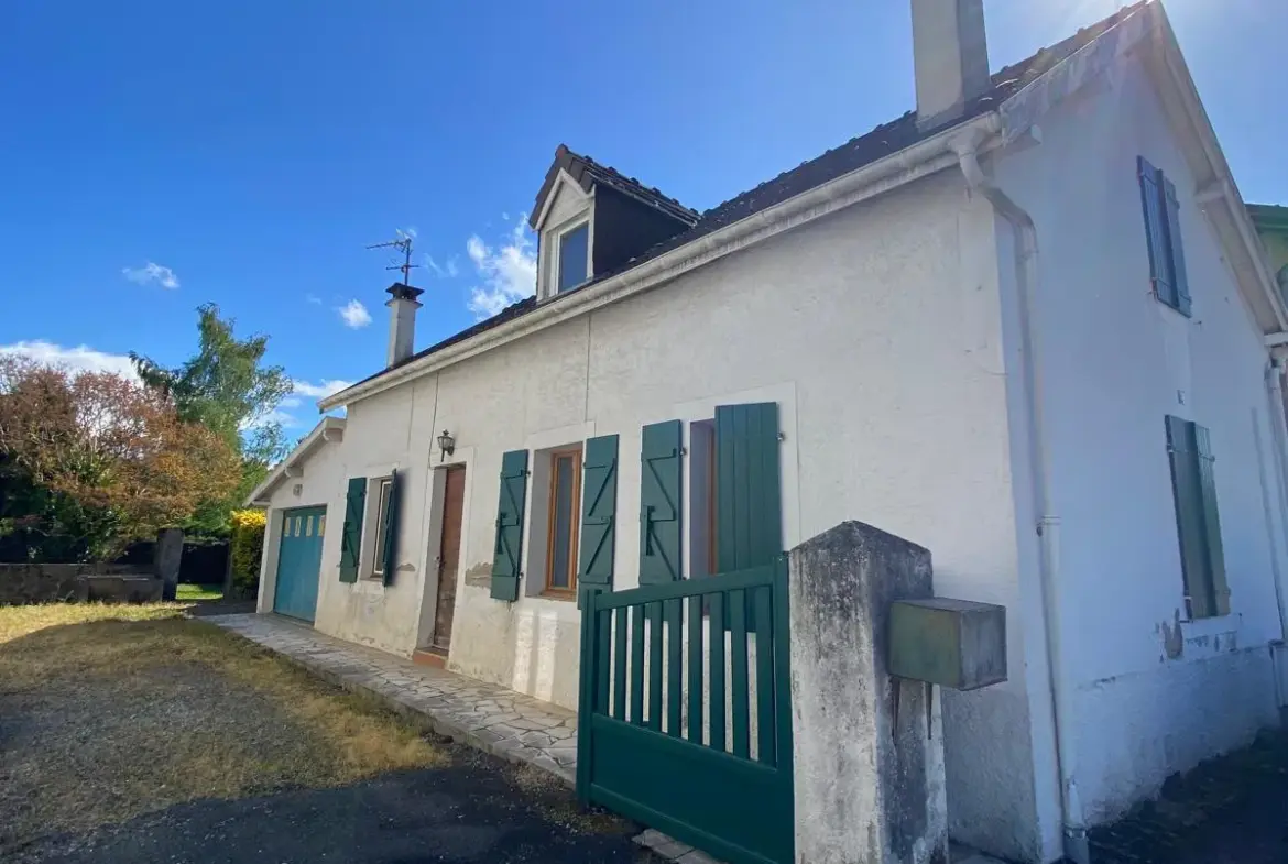 Maison en galets à vendre à Morlaàs - 92 m² 