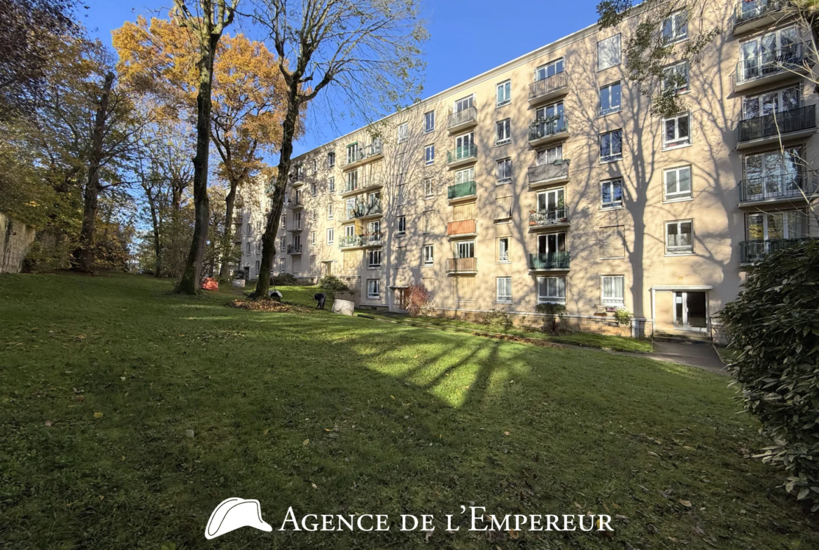 À vendre : Appartement lumineux 4 pièces à Buzenval, Rueil-Malmaison 