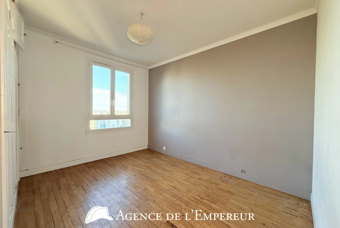 À vendre : Appartement lumineux 4 pièces à Buzenval, Rueil-Malmaison 