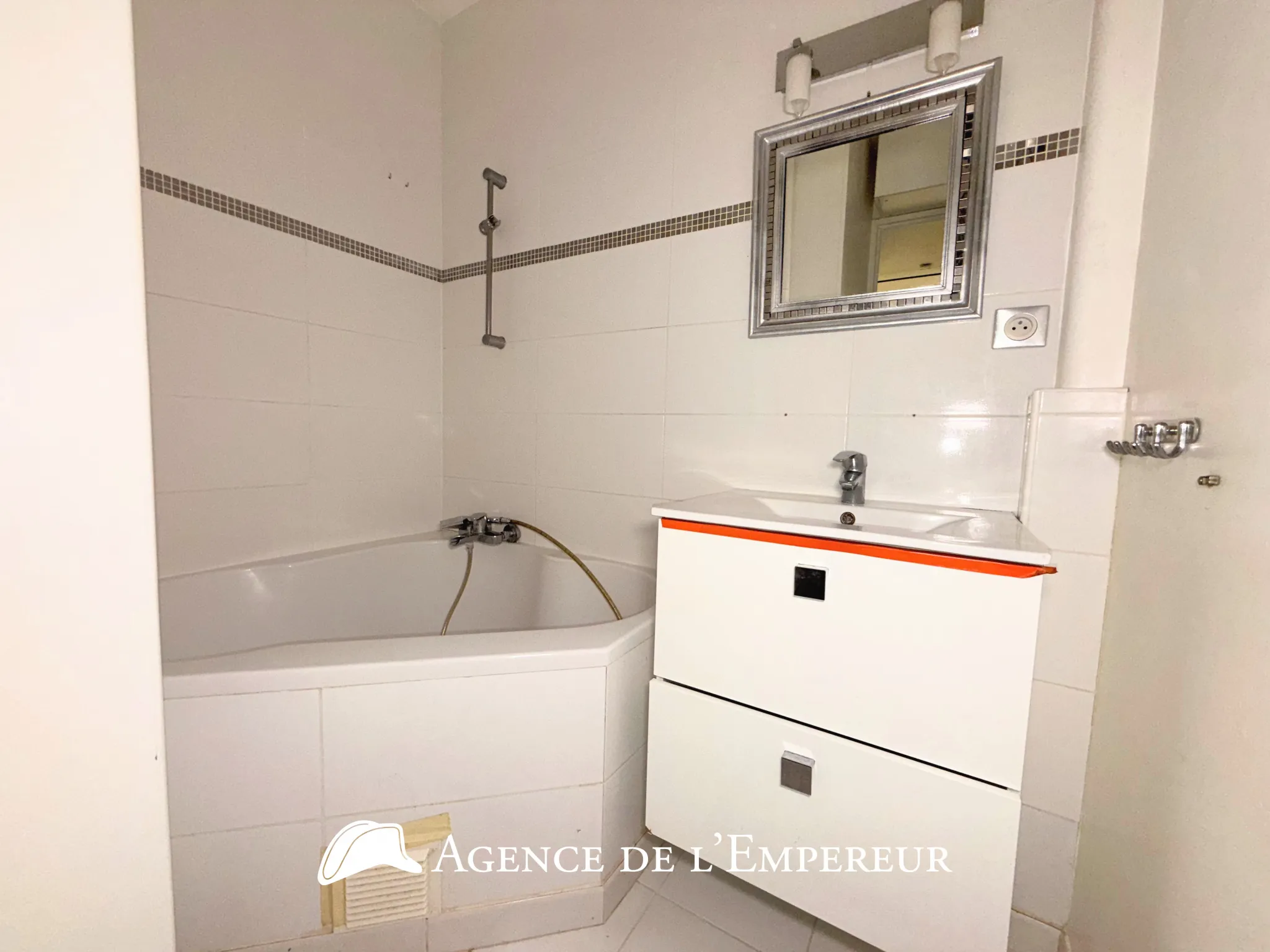 À vendre : Appartement lumineux 4 pièces à Buzenval, Rueil-Malmaison 