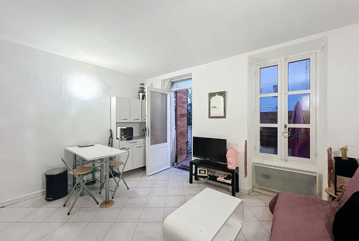 Appartement T1 24.50 m² à Peynier avec terrasse privative 