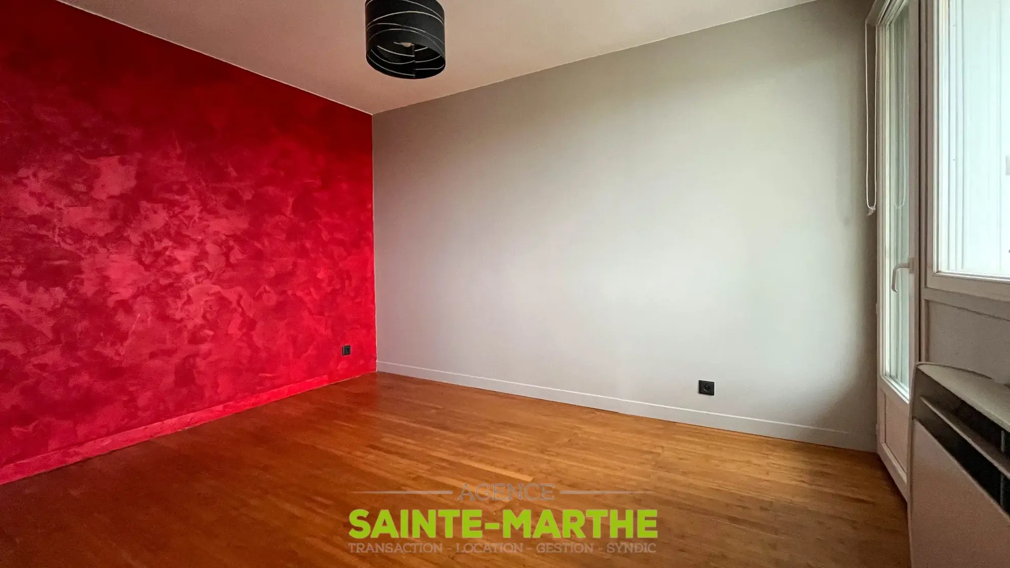 À vendre : Appartement T4 avec balcons à Niort 