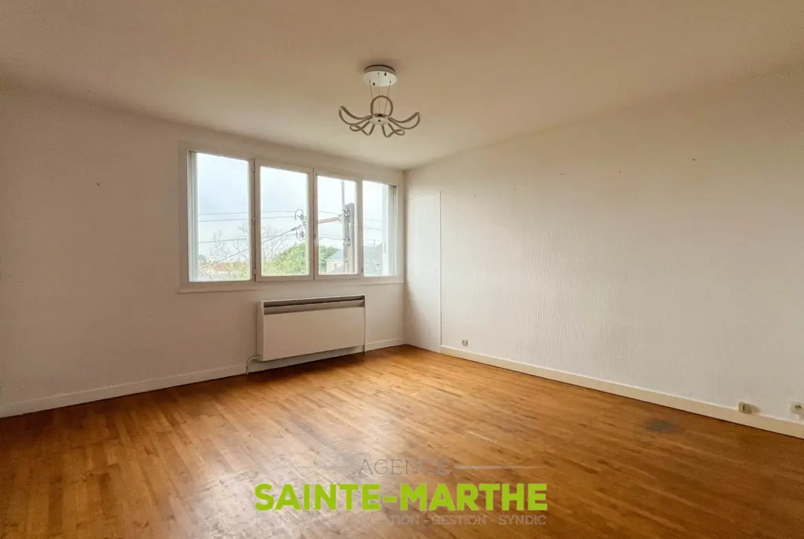 À vendre : Appartement T4 avec balcons à Niort 