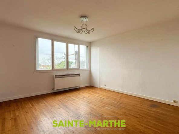 À vendre : Appartement T4 avec balcons à Niort