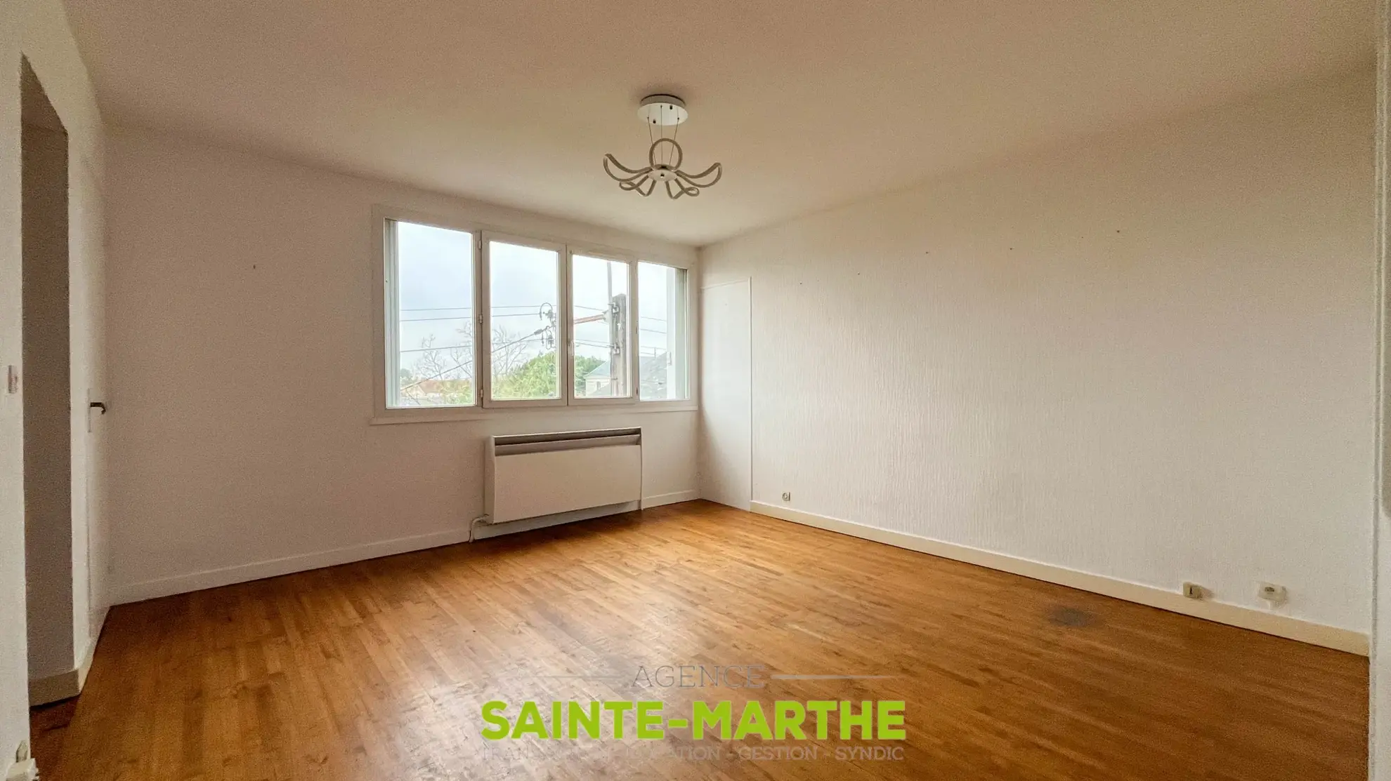 À vendre : Appartement T4 avec balcons à Niort 