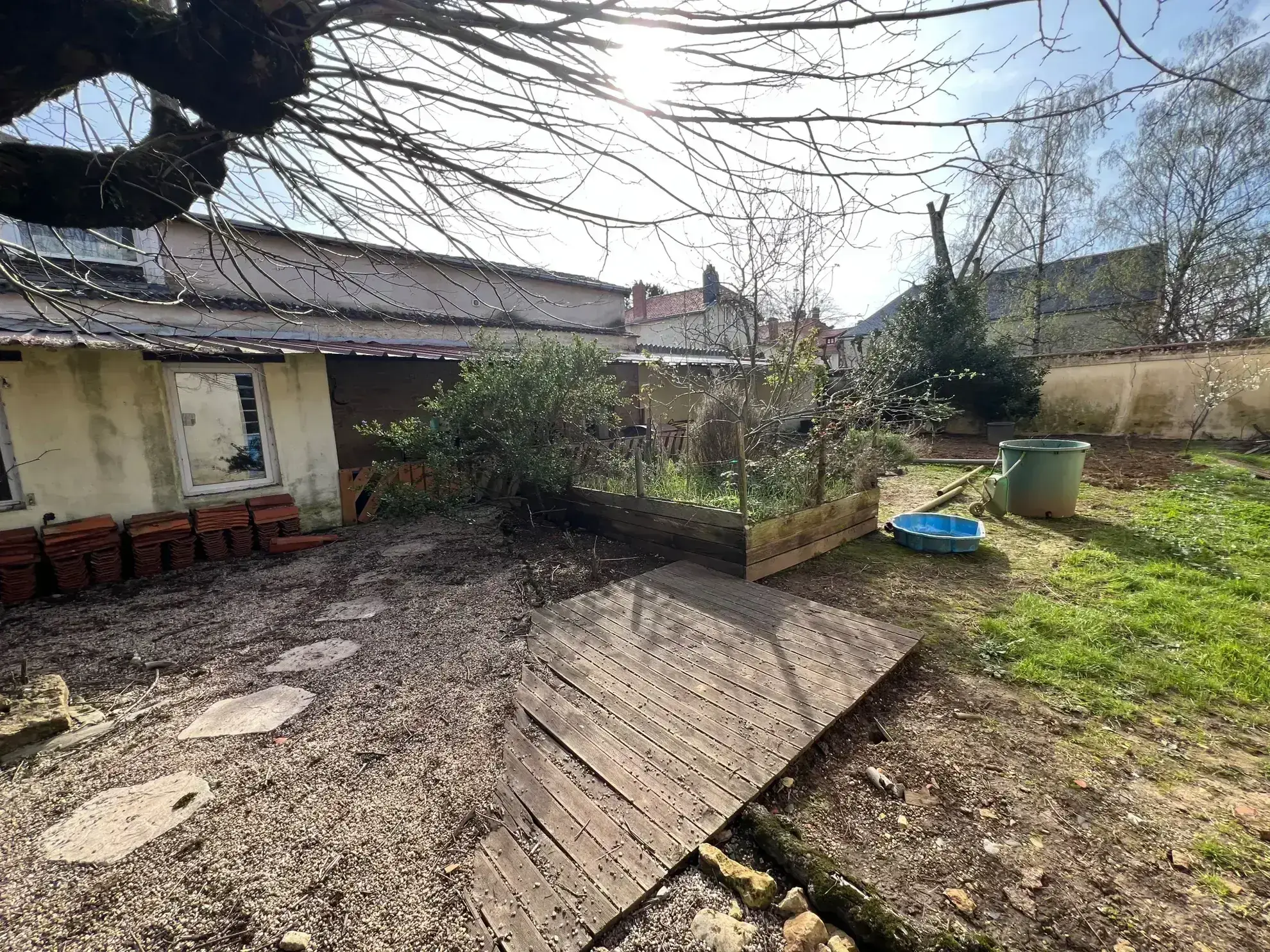 Maison en pierres avec dépendance à Sainte-Hermine 