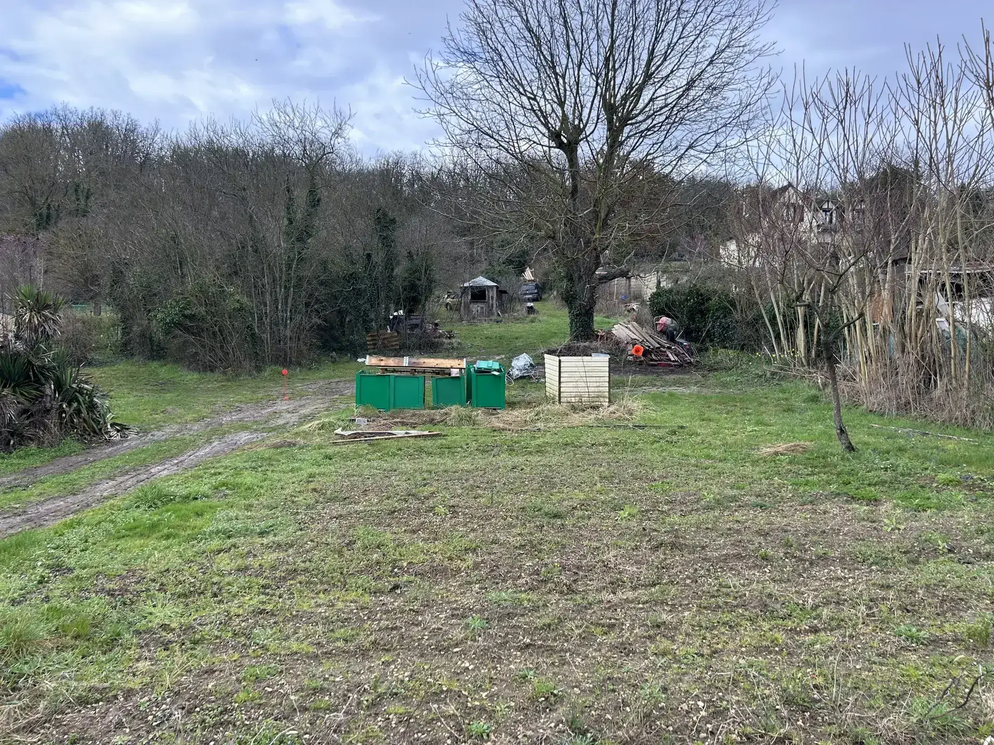 Terrain constructible de 1219 m² à Étampes à vendre 