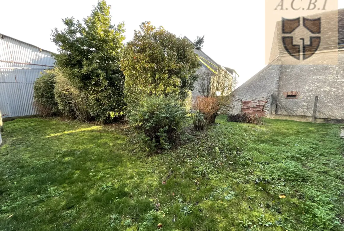 Maison avec sous-sol à 4 km d'Ouzouer le Marché 