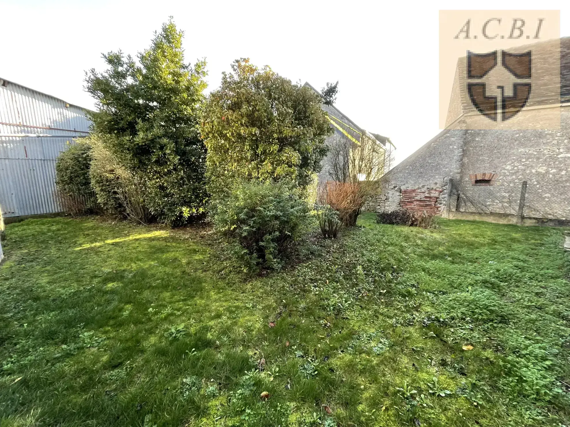 Maison avec sous-sol à 4 km d'Ouzouer le Marché 