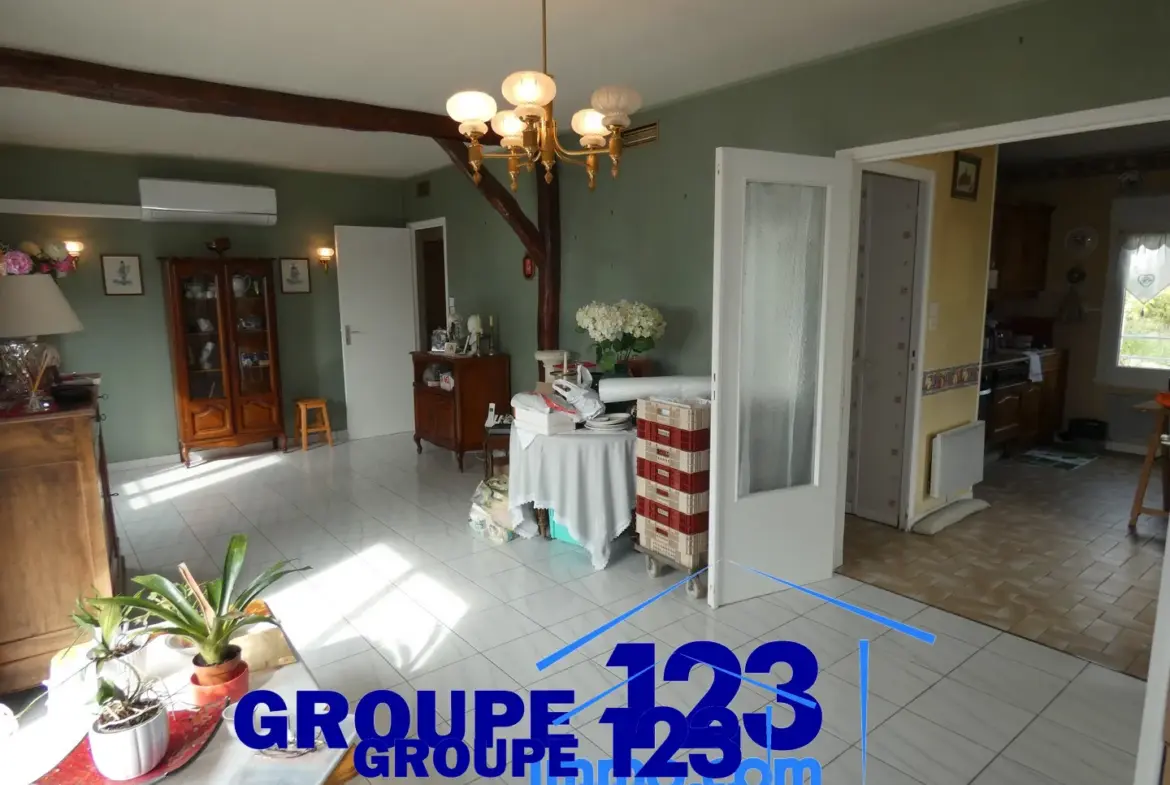 Maison familiale de 3 chambres à Migennes à vendre 