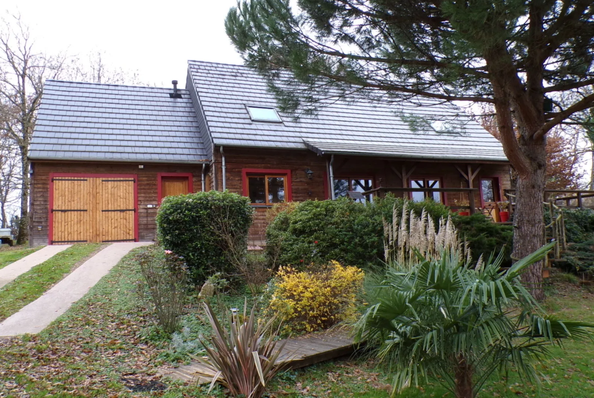 Chalet en bois à Nérondes sur 1,23 hectare 