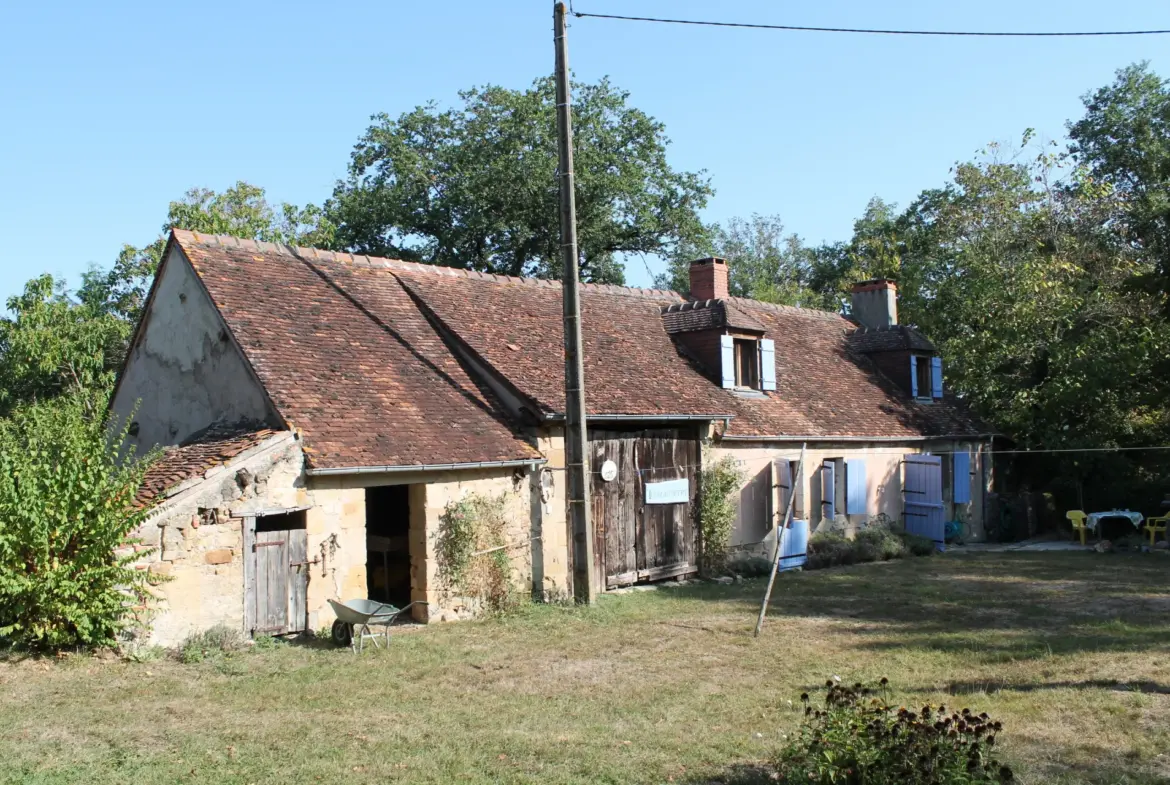 Fermette avec grange à Louroux Bourbonnais sur 2.2 hectares 