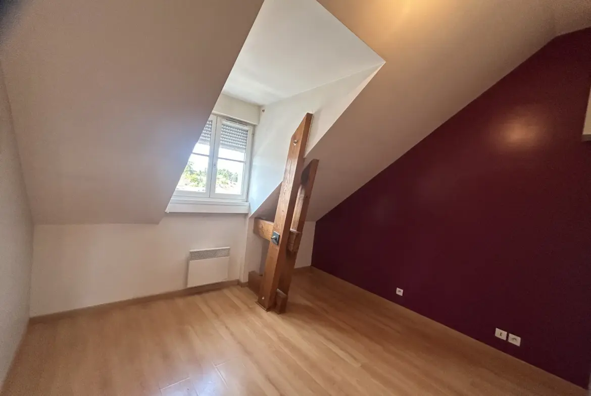 F4 en duplex de 67m² à Etampes avec parking 