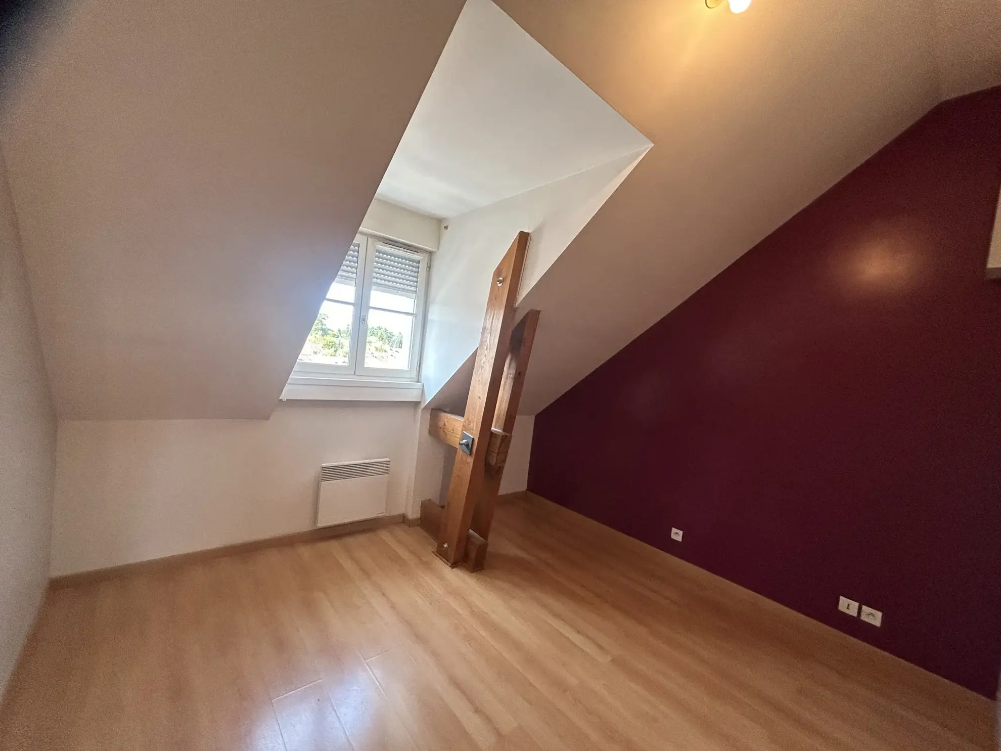 F4 en duplex de 67m² à Etampes avec parking 