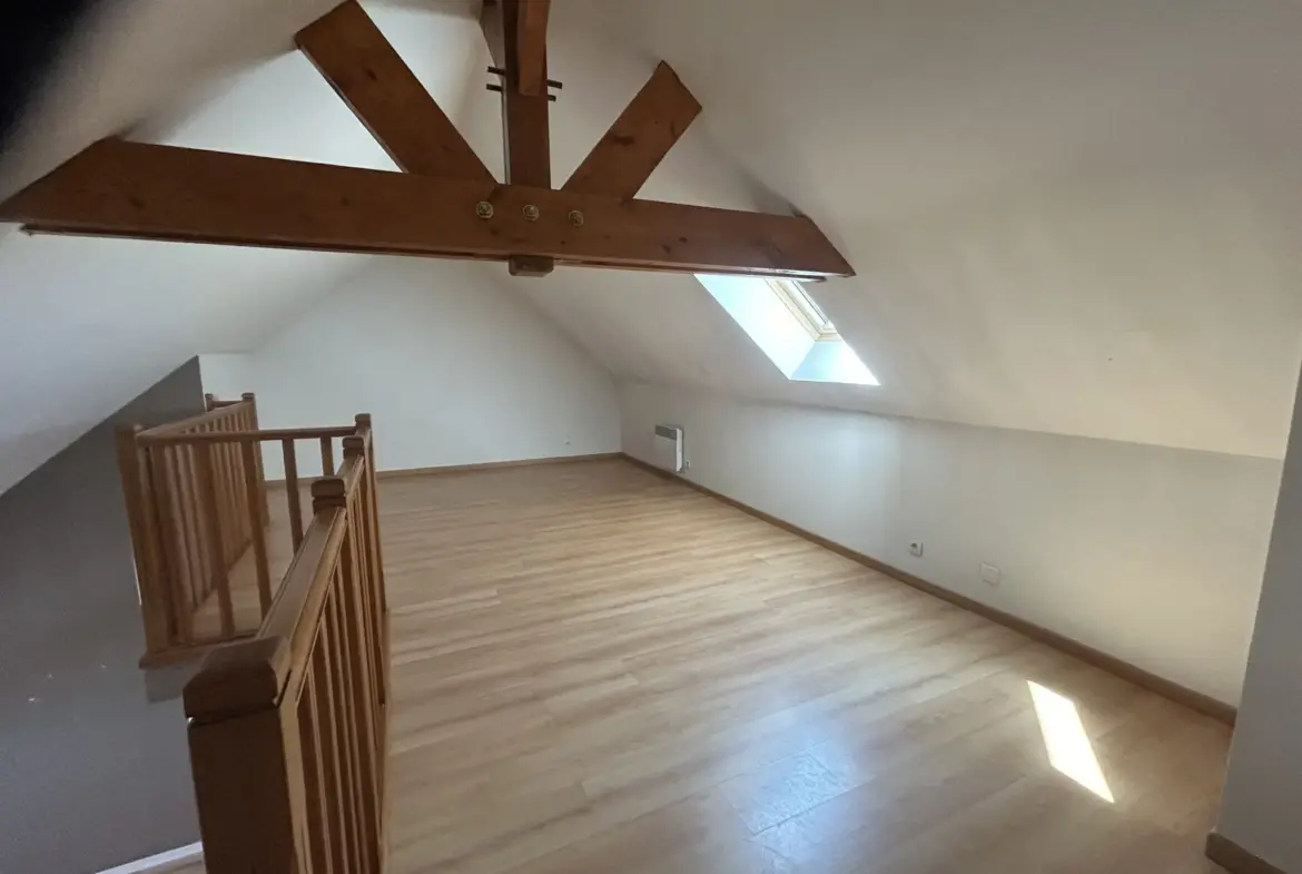 F4 en duplex de 67m² à Etampes avec parking 