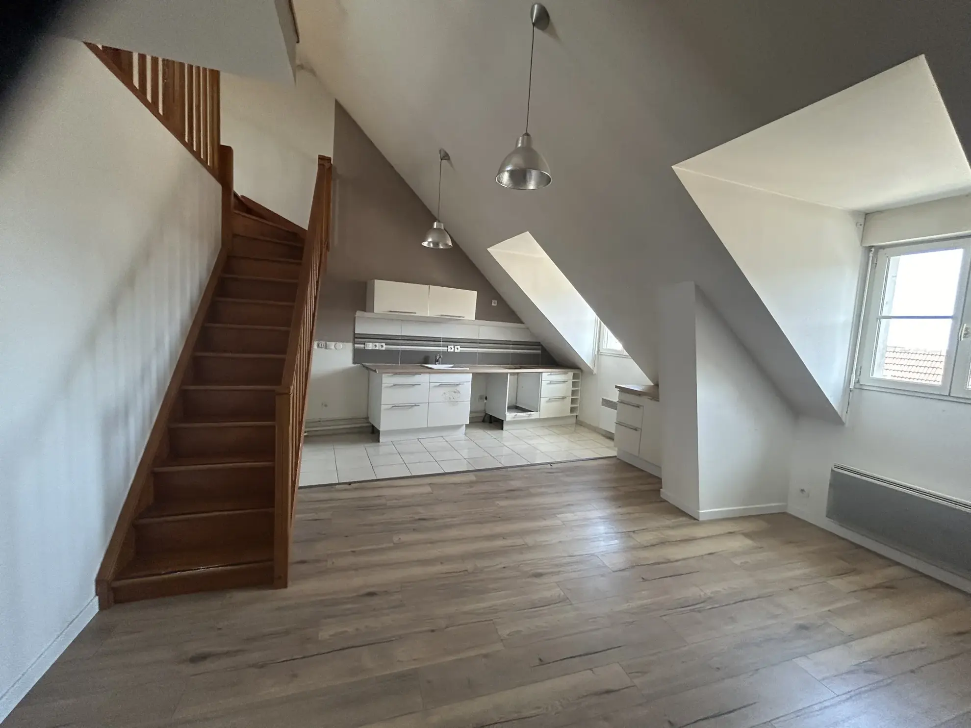 F4 en duplex de 67m² à Etampes avec parking 