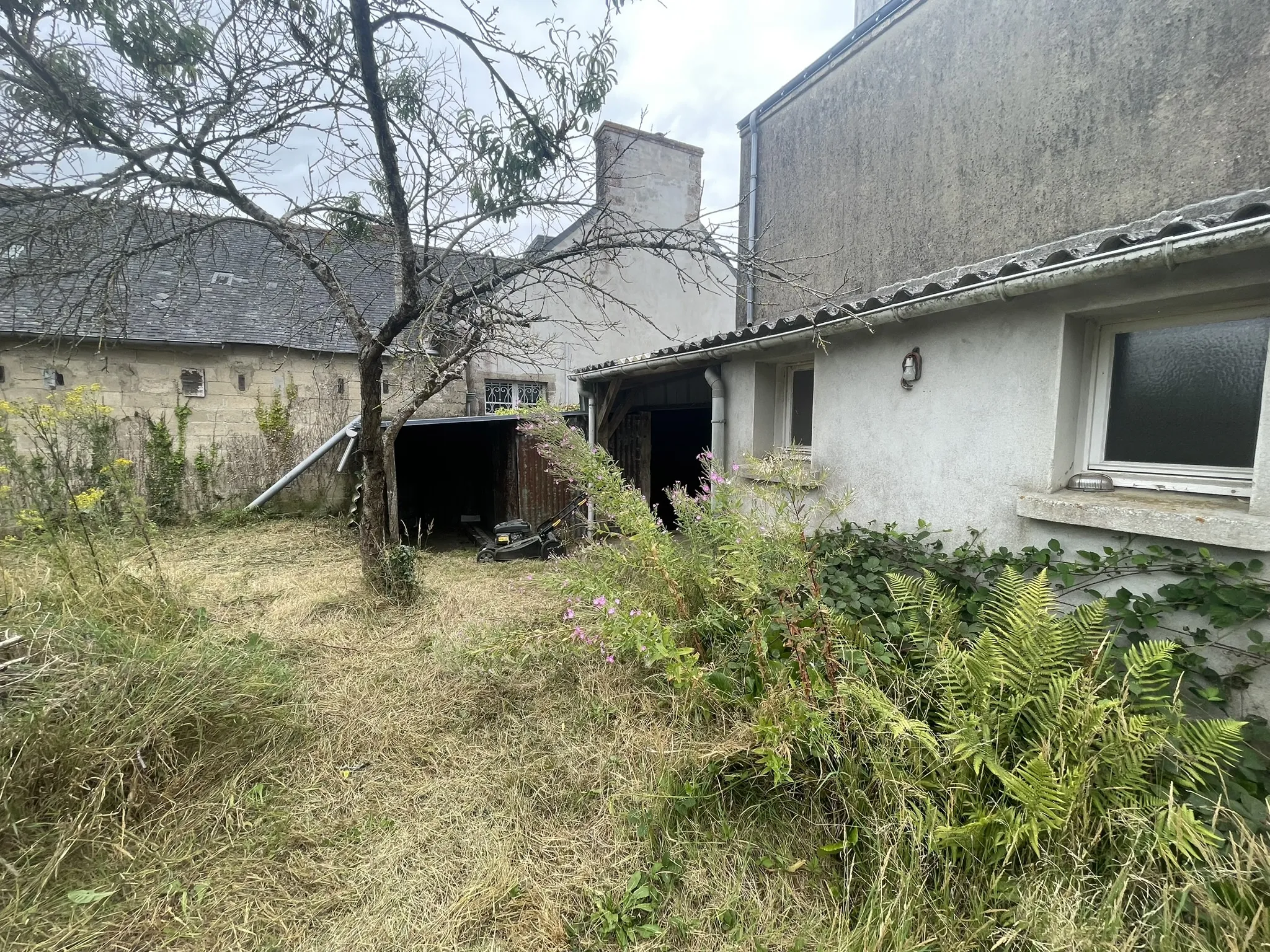 Maison de Bourg à rénover à Saint-Barthélemy 