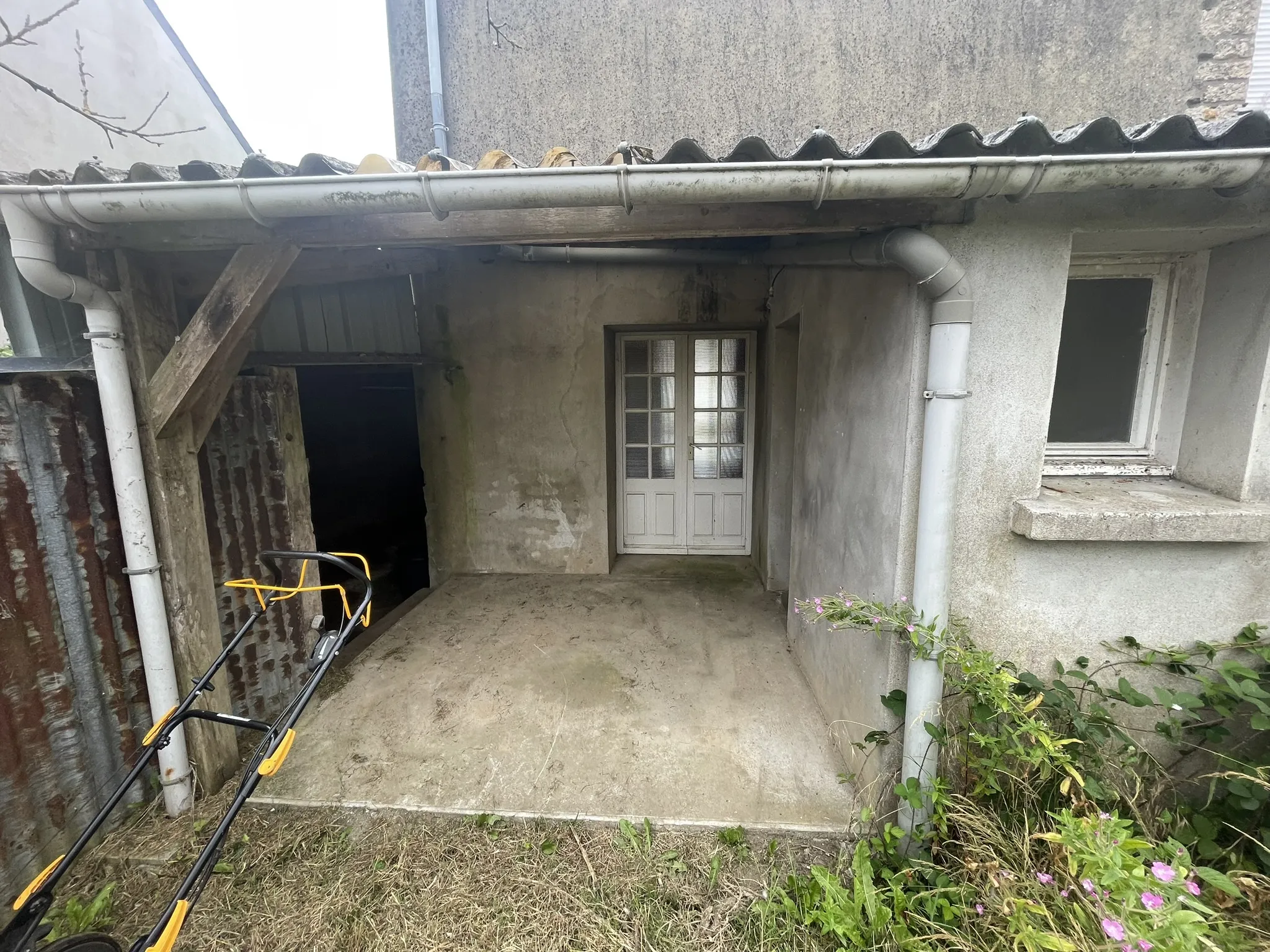 Maison de Bourg à rénover à Saint-Barthélemy 