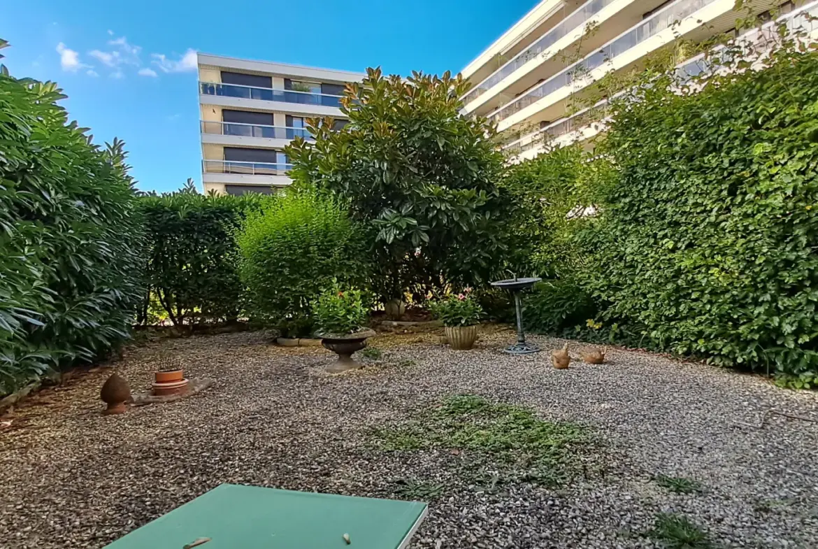 Appartement 2 pièces avec jardin au Chesnay Rocquencourt 