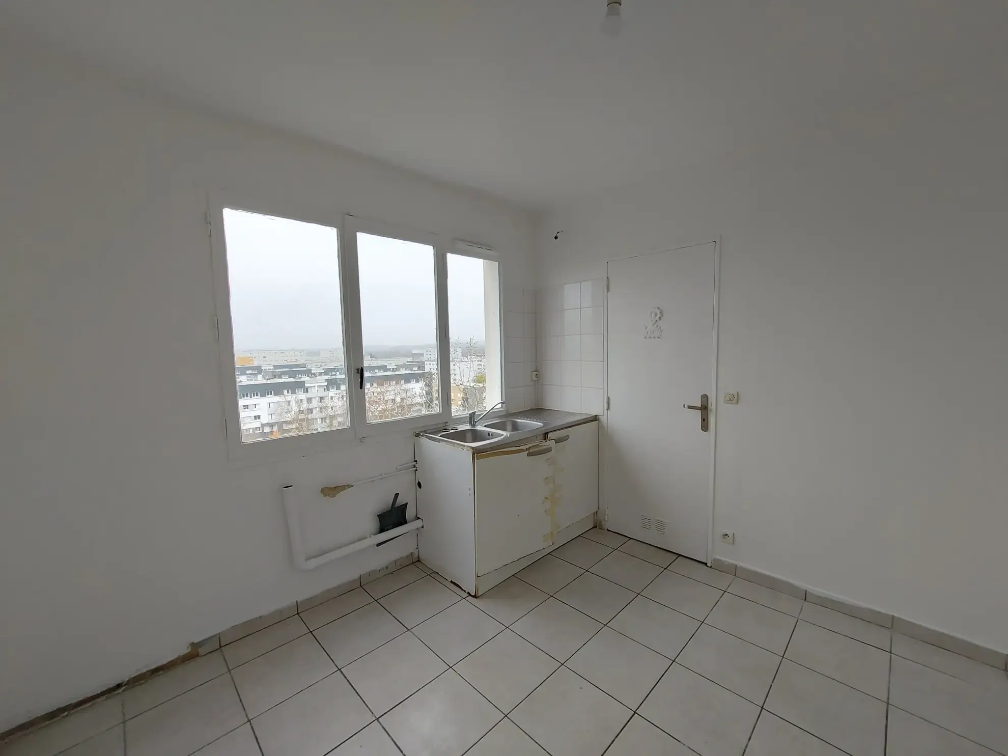 Appartement T4 à vendre dernier étage à Mantes-La-Jolie 