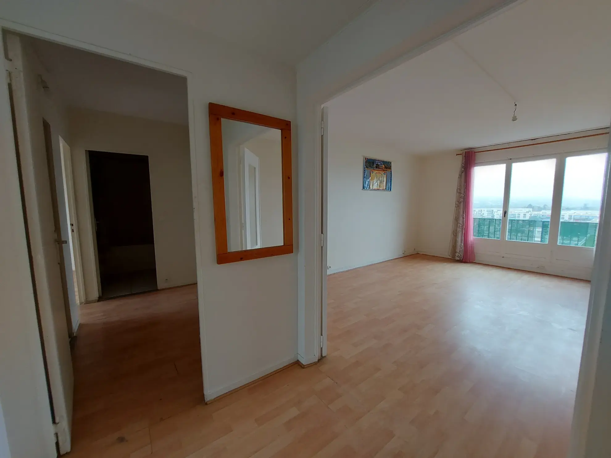 Appartement T4 à vendre dernier étage à Mantes-La-Jolie 