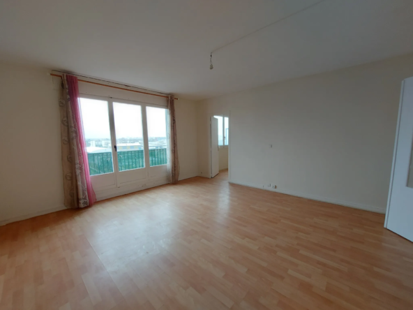 Appartement T4 à vendre dernier étage à Mantes-La-Jolie