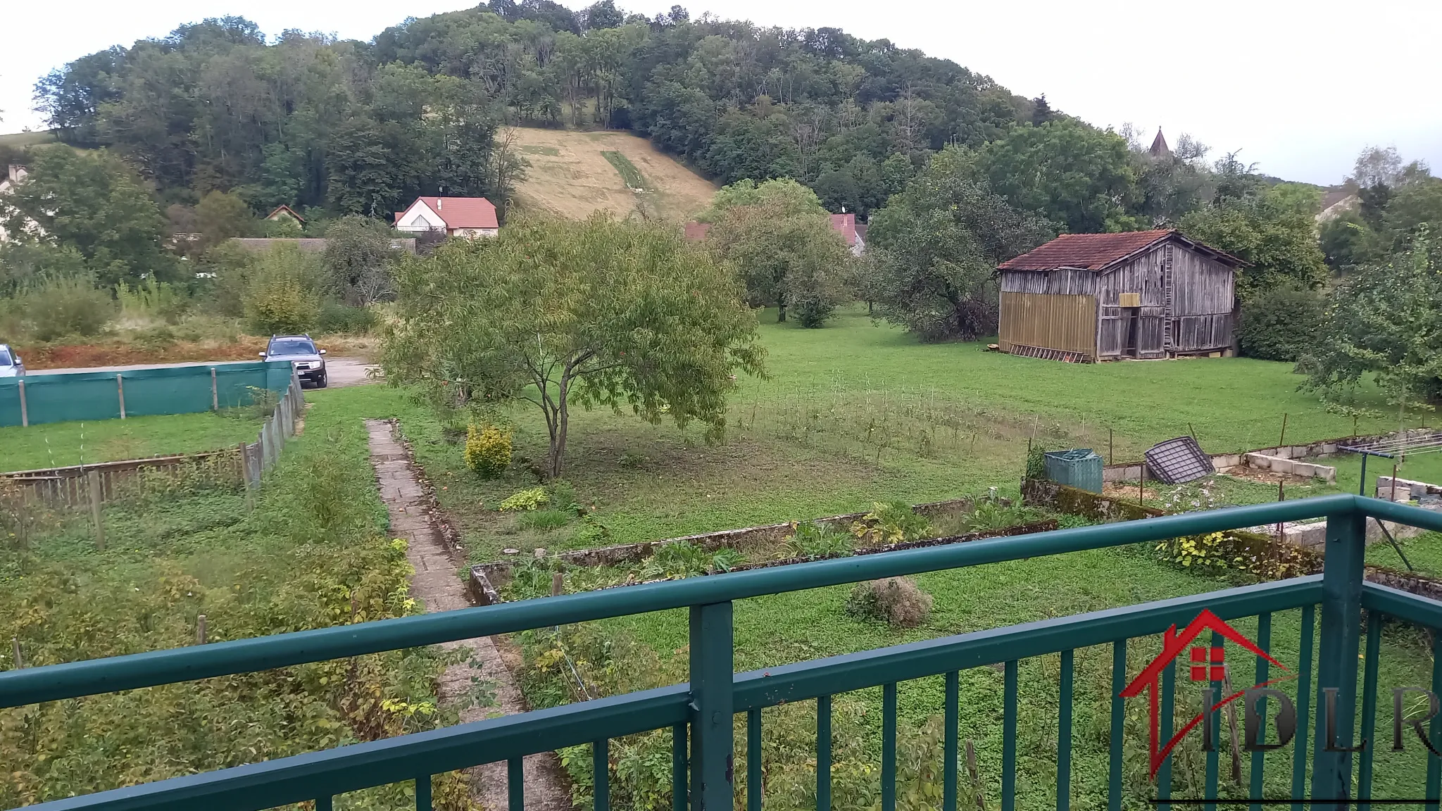 Pavillon sur sous-sol avec grand jardin à Montmorot 