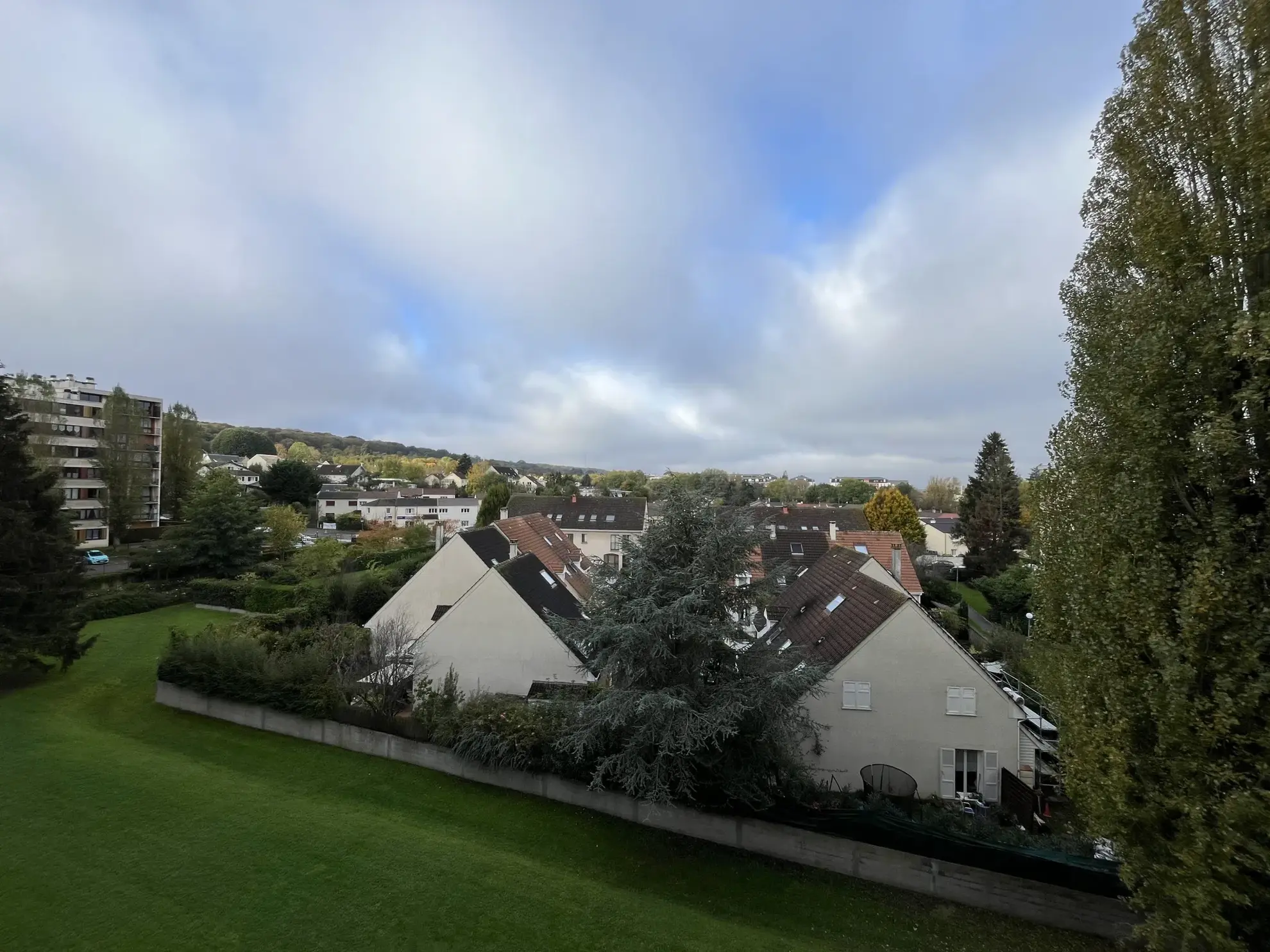 Appartement T2 lumineux à Fontenay-Le-Fleury 