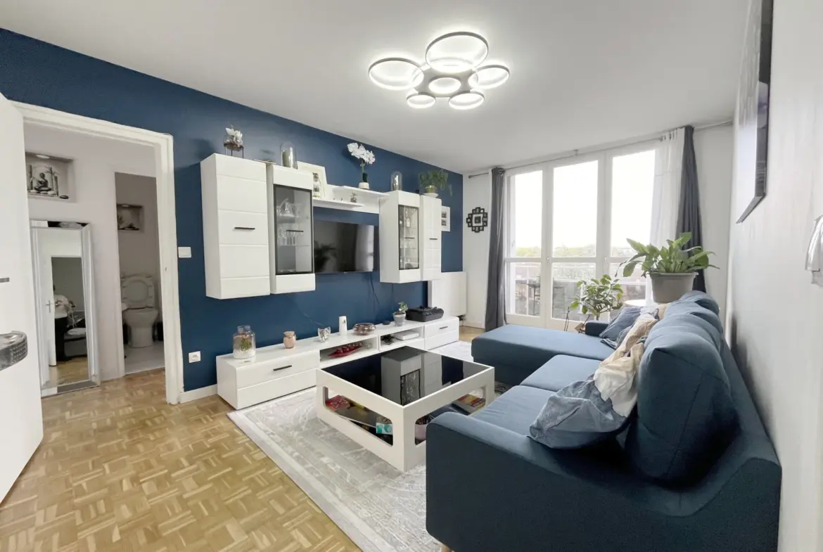 Appartement T2 lumineux à Fontenay-Le-Fleury 