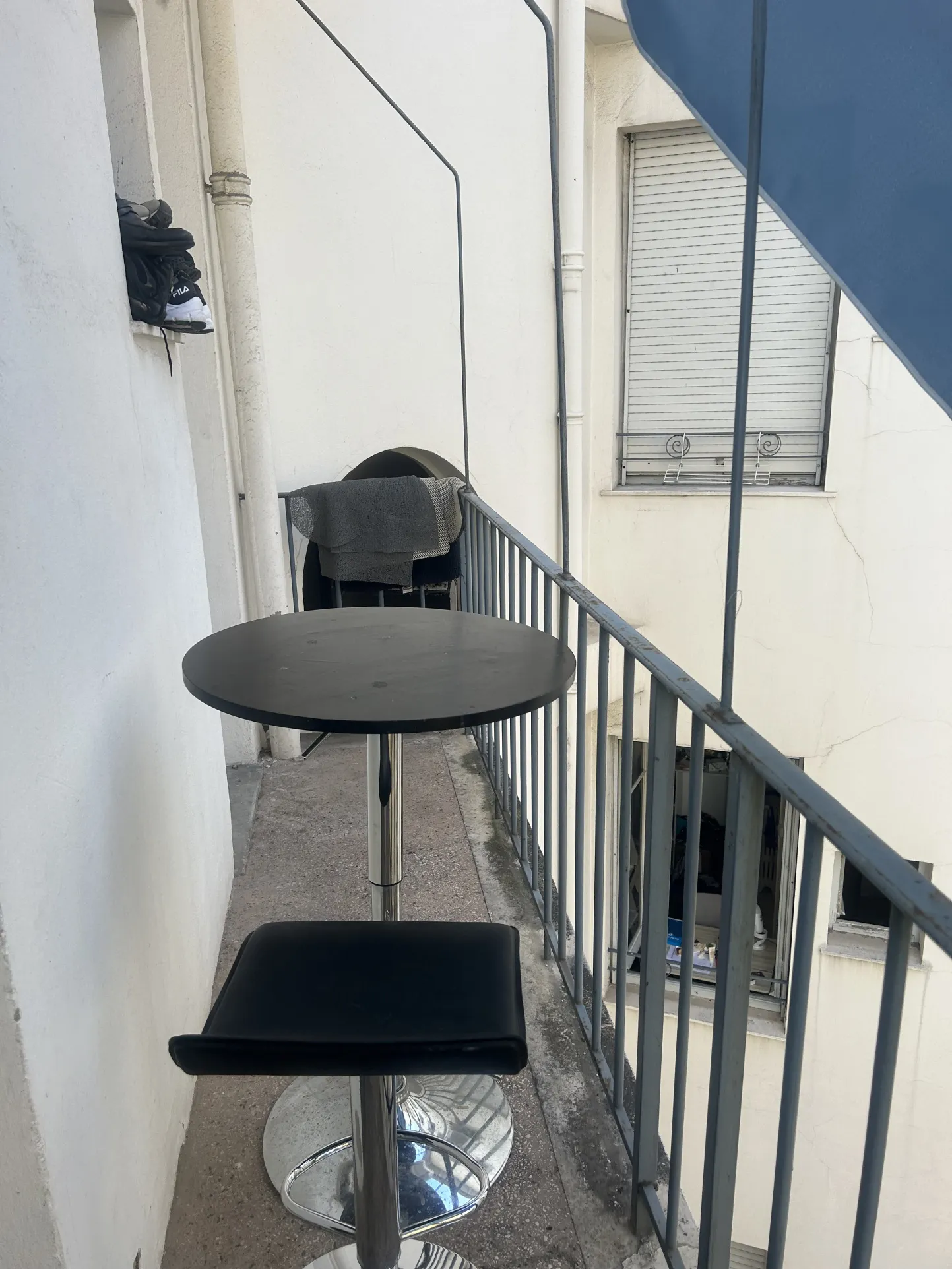 Vente d'un Studio à Rafraîchir dans le Quartier de la Libération à Nice 