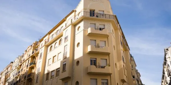 Vente d'un Studio à Rafraîchir dans le Quartier de la Libération à Nice 