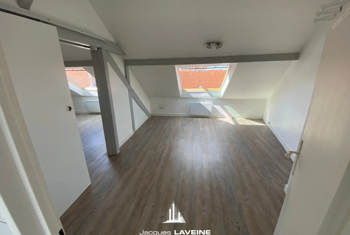 Appartement 2 pièces sous combles à Metz-Sablon - Investissement 