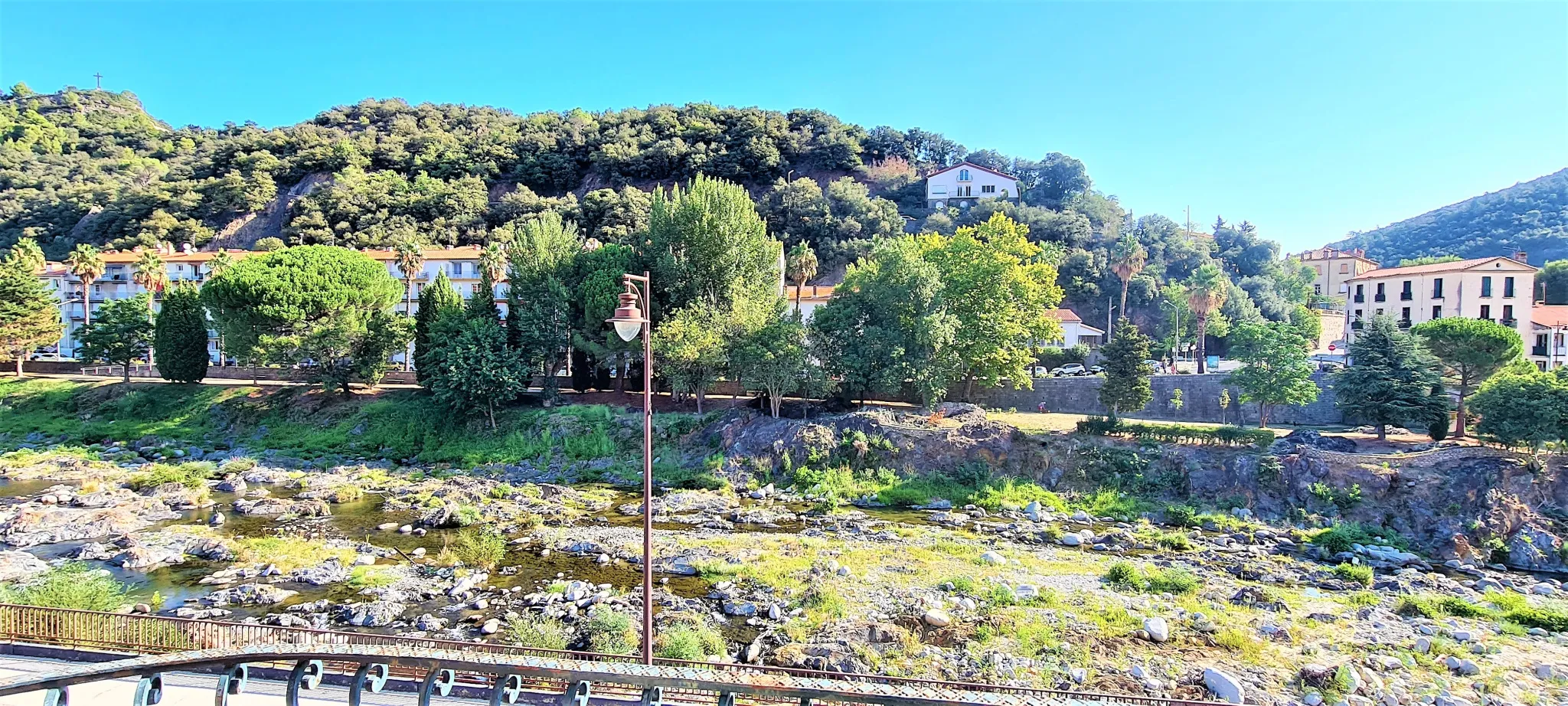 Appartement T3 avec balcon à Amélie-les-Bains-Palalda 