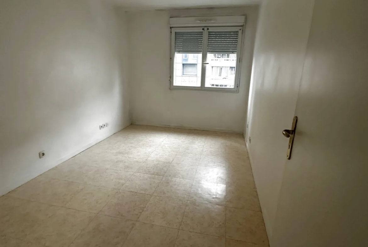 Appartement 3 pièces avec parking à Aubervilliers, rue Solferino 