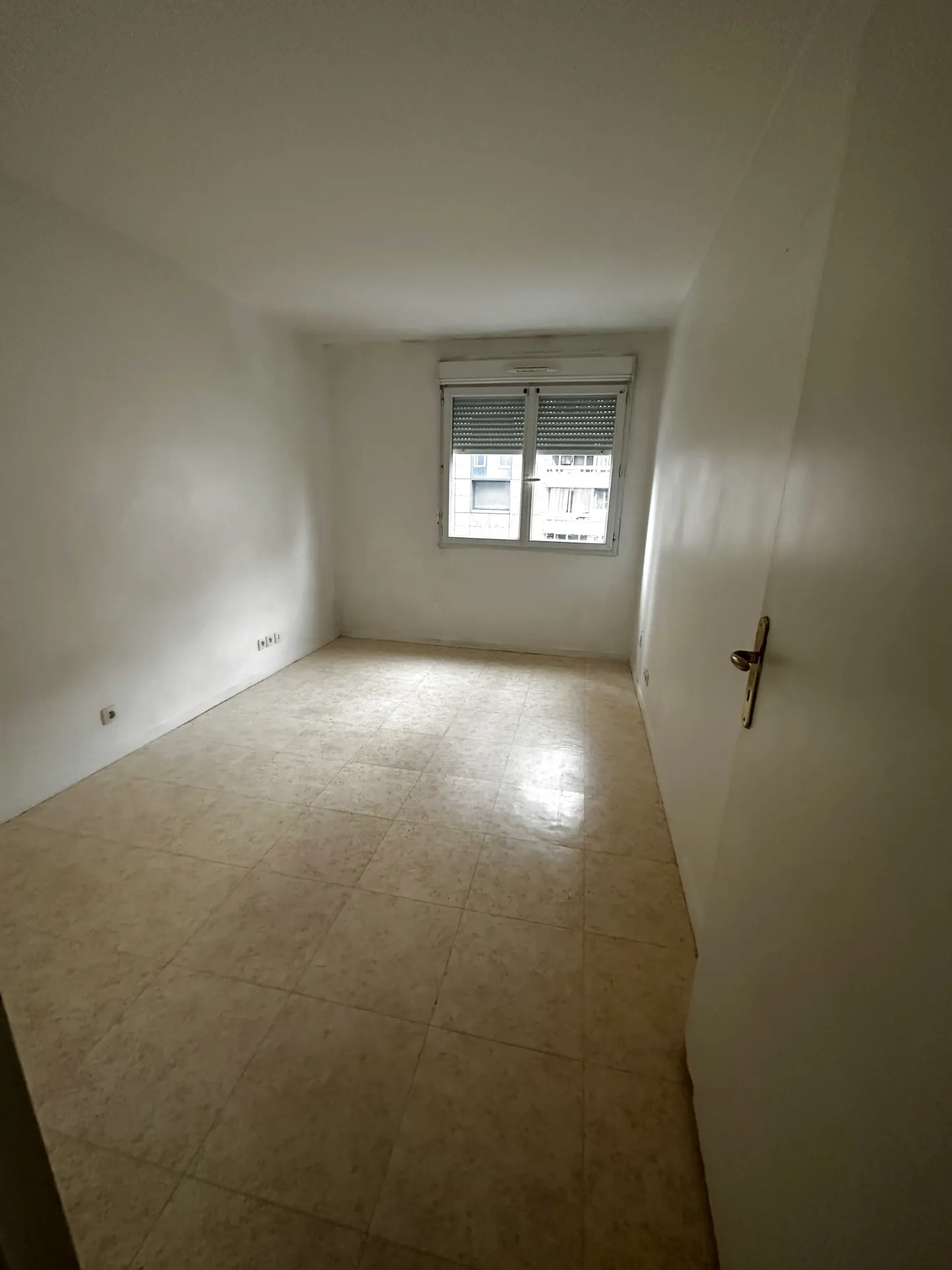 Appartement 3 pièces avec parking à Aubervilliers, rue Solferino 