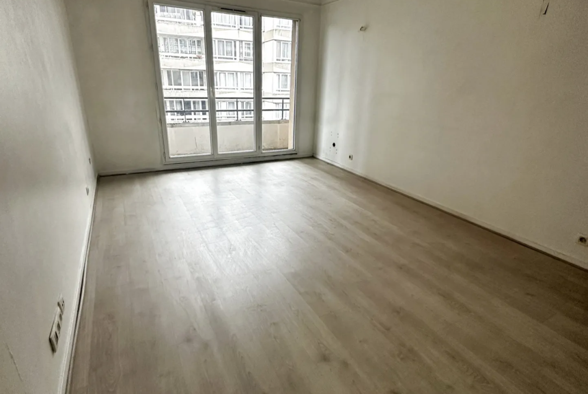 Appartement 3 pièces avec parking à Aubervilliers, rue Solferino 