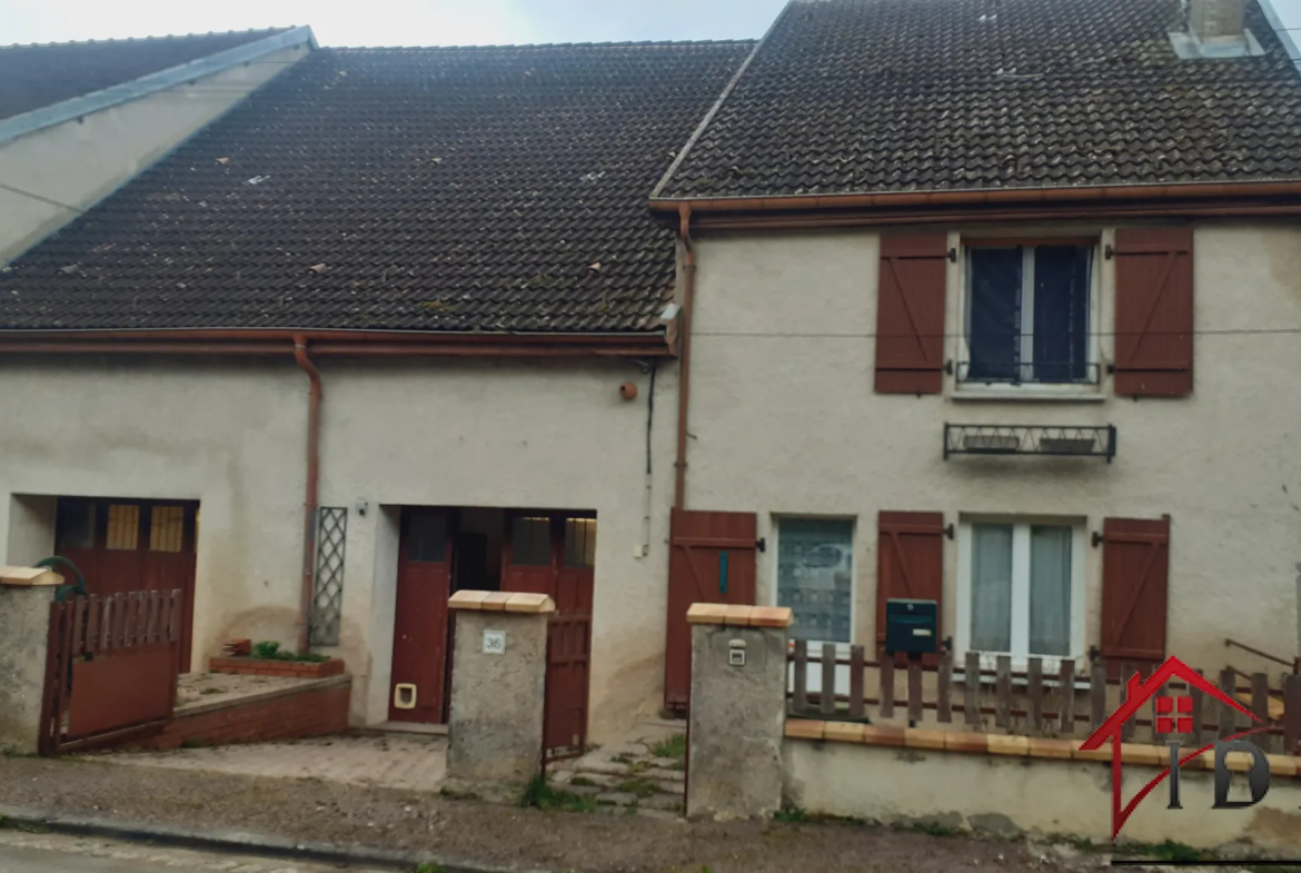 Maison en Pierre à Bussières-les-Belmont - 120 m² 