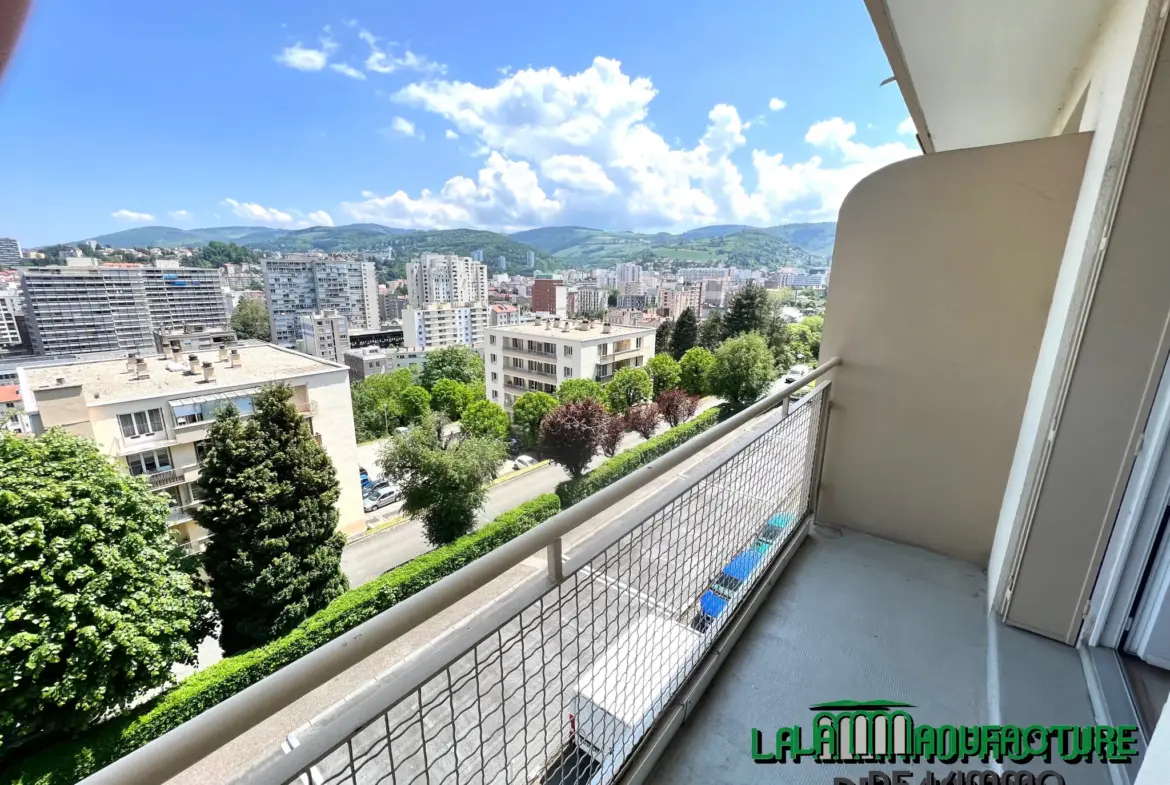 Appartement F3 lumineux avec balcon à Saint-Étienne 