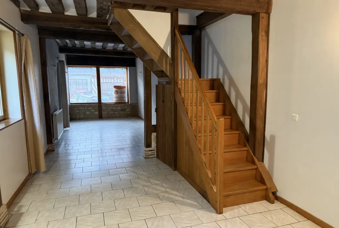 Maison lumineuse à vendre au centre de Livarot - 108 m² 