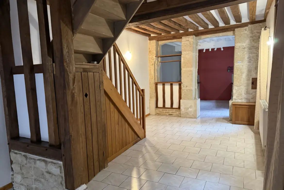 Maison lumineuse à vendre au centre de Livarot - 108 m² 