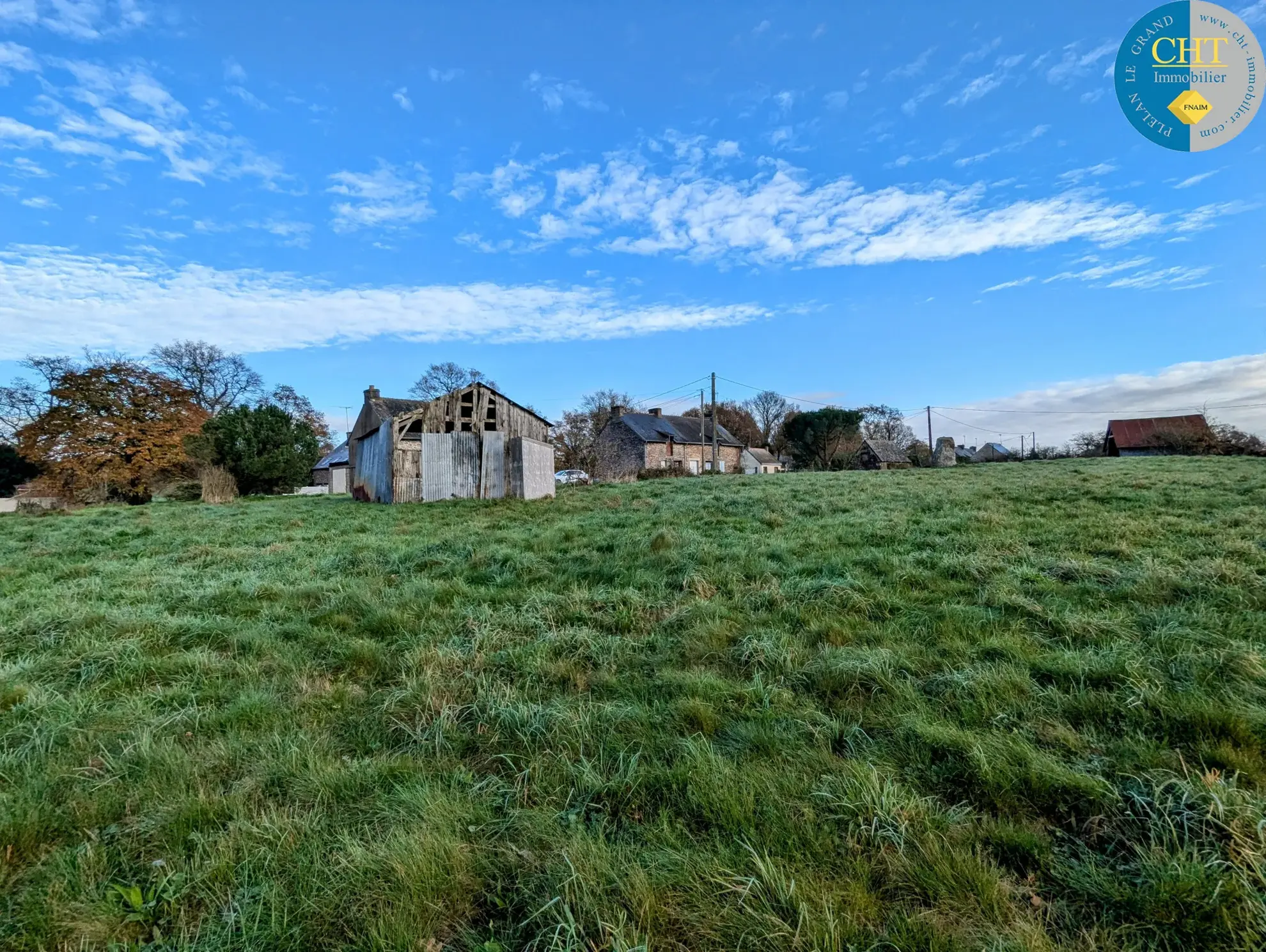 Terrain à bâtir hors lotissement à Monteneuf - 16 100 € 