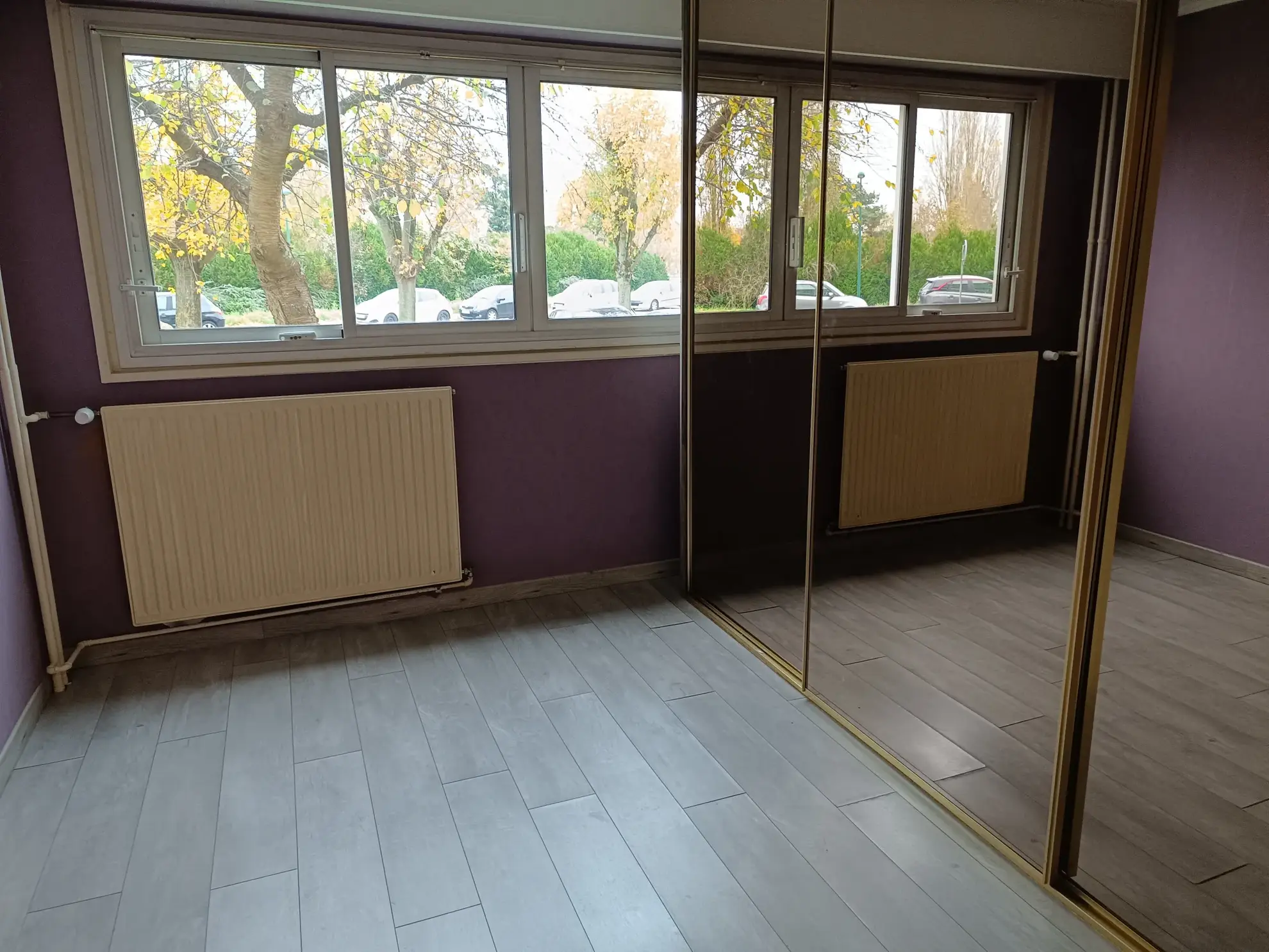 Appartement F2 de 53 m² à Plaisir avec parking et cave 