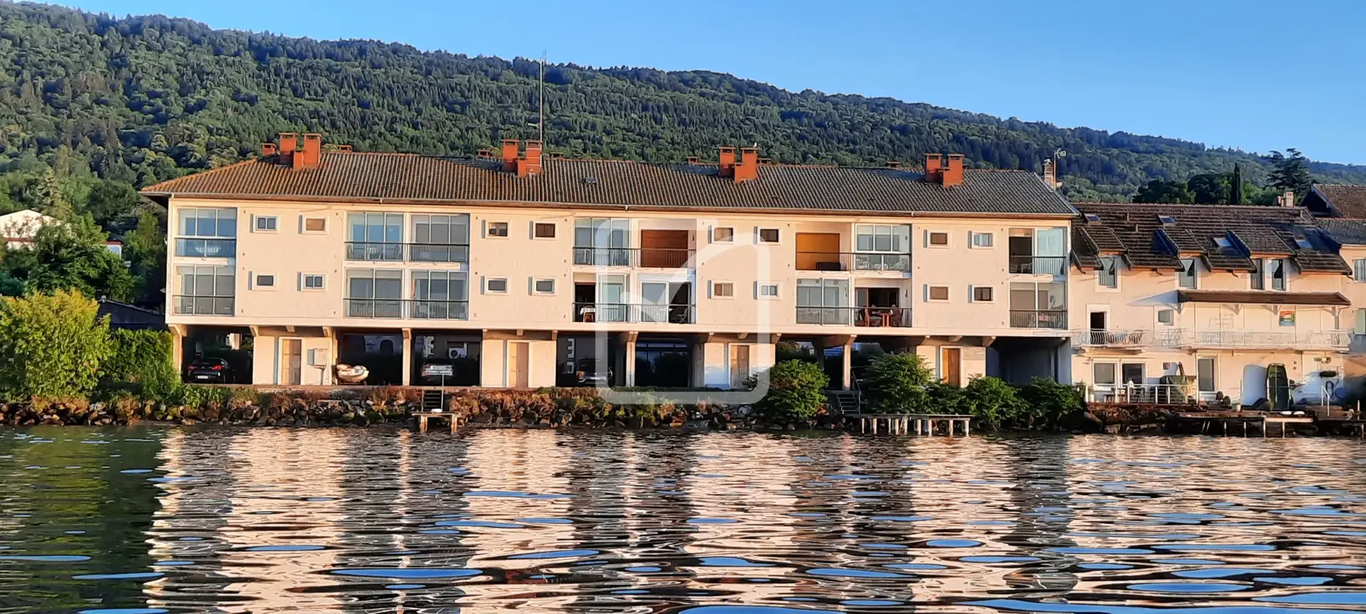 Vente d'Appartement d'Exception au Bord du Lac à Lugrin 