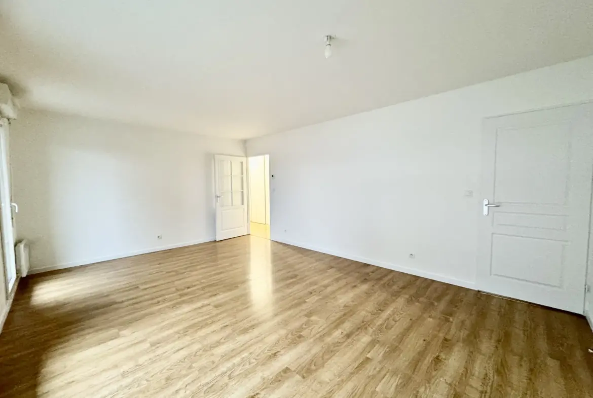 Vente d'un Appartement de Type 3 à Tourcoing avec Balcon et Garage 