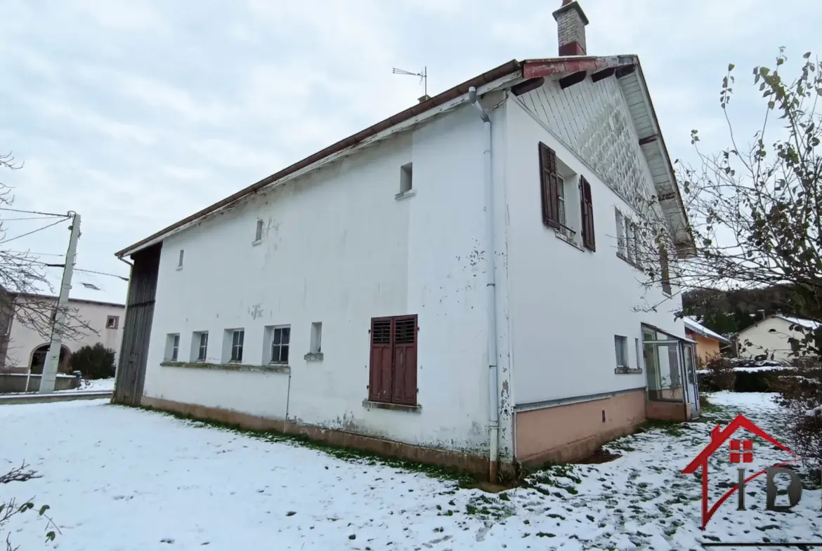 Ancienne ferme à rénover à Beauménil - 153 m2 avec terrain 