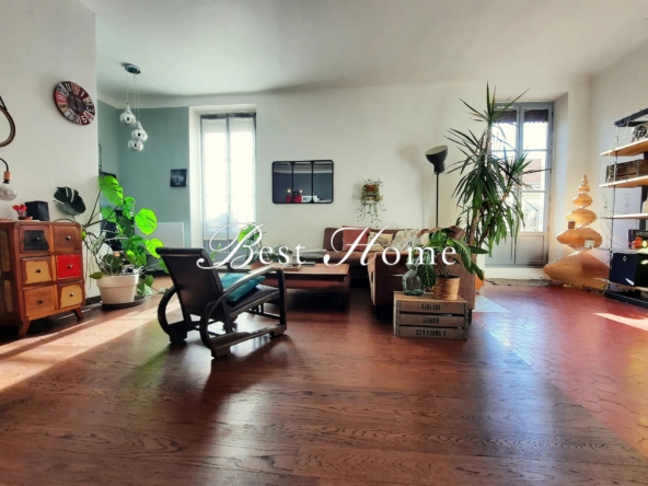 À vendre : Appartement de caractère à Nîmes Centre, 84 m²