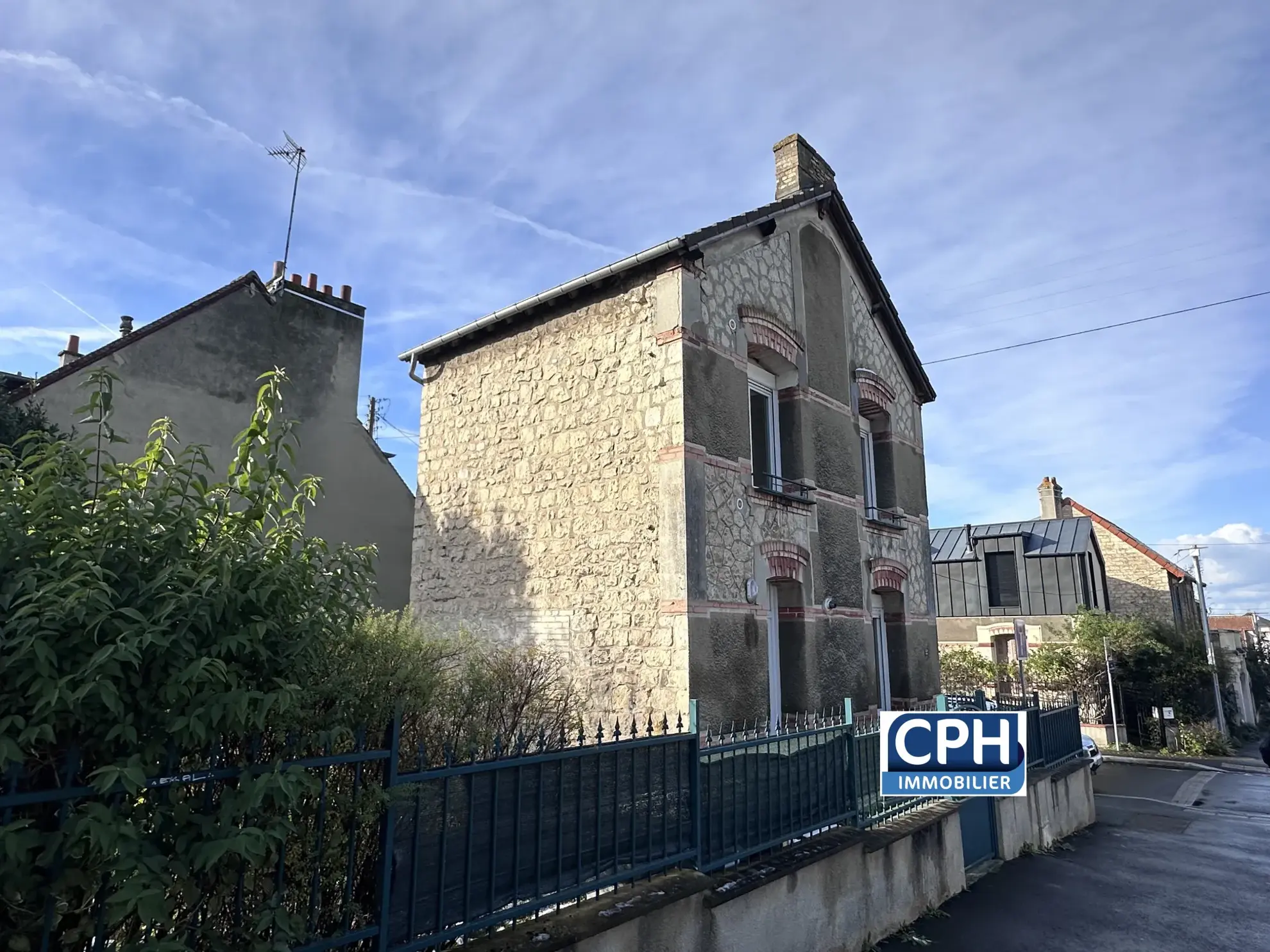 Maison des années 30 à vendre à Caen 